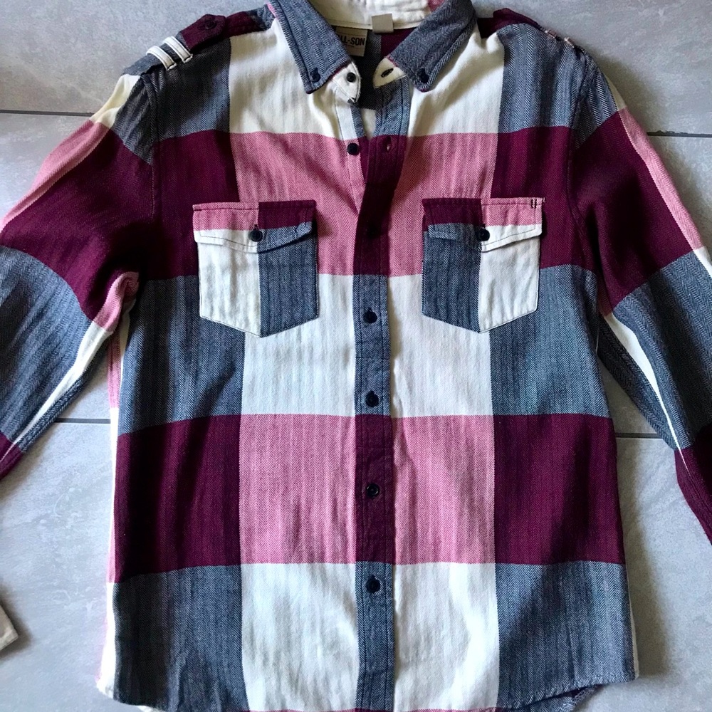 Plaid long sleeve shirt Medium